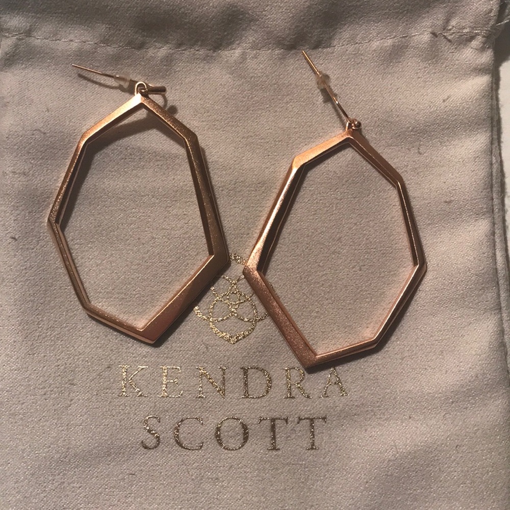 Kendra Scott “Lindsey” earrings in rose gold
